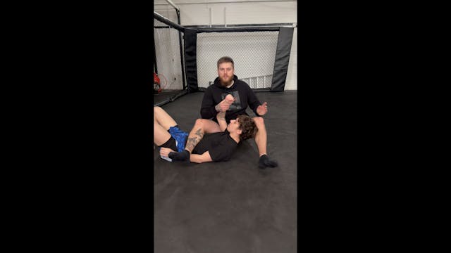 Beginner MMA - Arm Lock