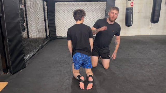 MMA - Single Leg Butterfly Sweep