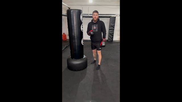 Beginner Kickboxing - Throwing A Cross