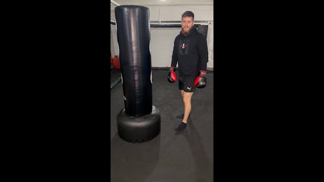 Beginner Boxing - Combining Punches