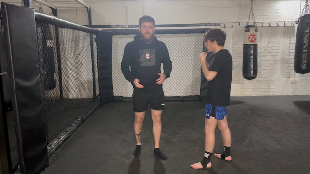 Muay Thai & Kickboxing  - Clinch Knees