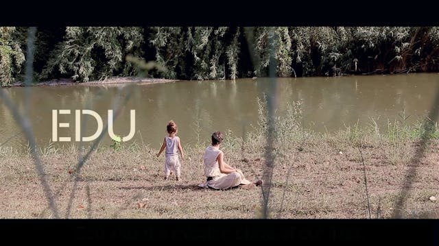 Edu: a traveling child