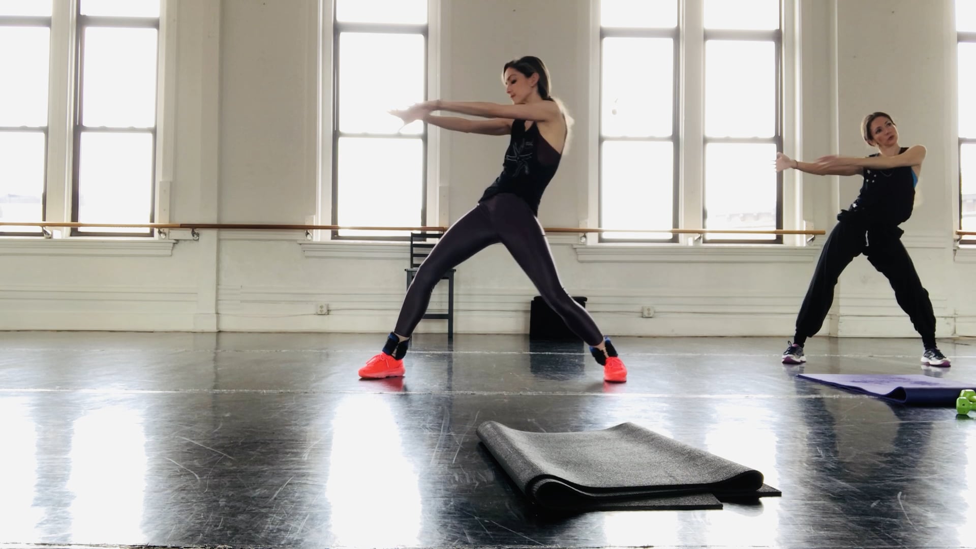 Cardio Warm-up & Arms (6 min)