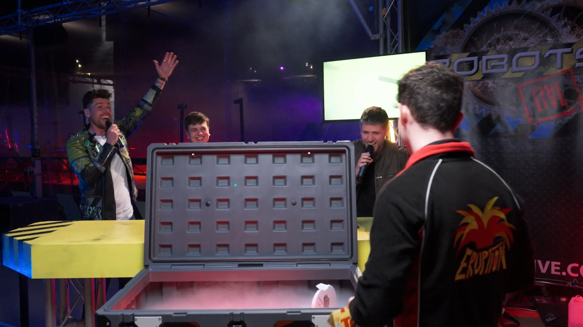 MechMania, Duel of the Crates - Episode 1