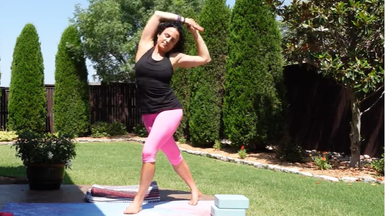 30-minute Intermediate Morning Salutation Yoga Mix #169 