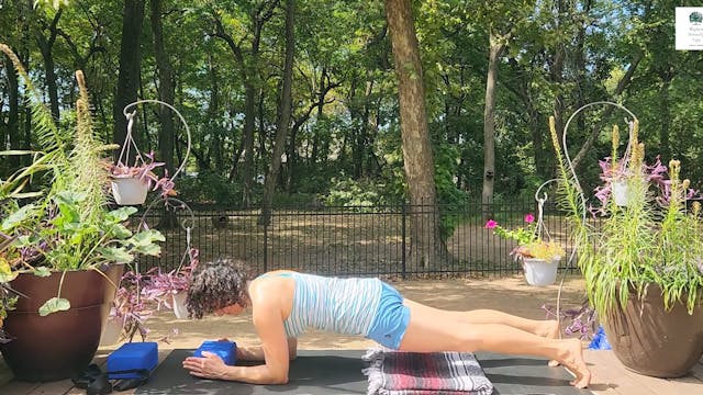 70-min Men's Yoga for Golf - Deep Str...