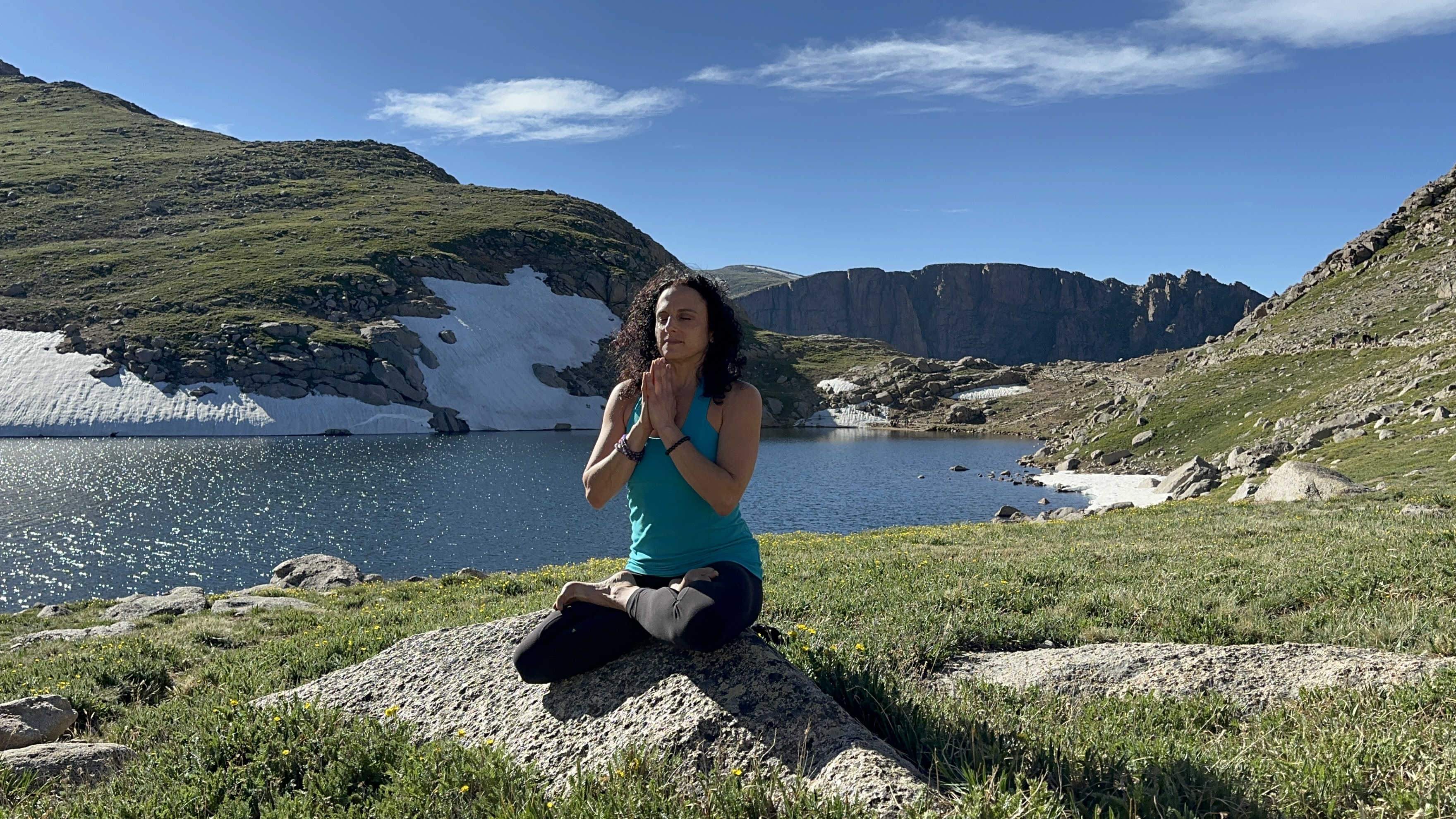 30-min Gentle Yoga playlist (Beginner friendly)