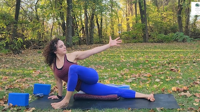 30-min Evening Intermediate Yoga Mix #93.