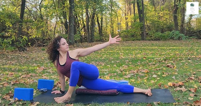 30-min Evening Intermediate Yoga Mix ...