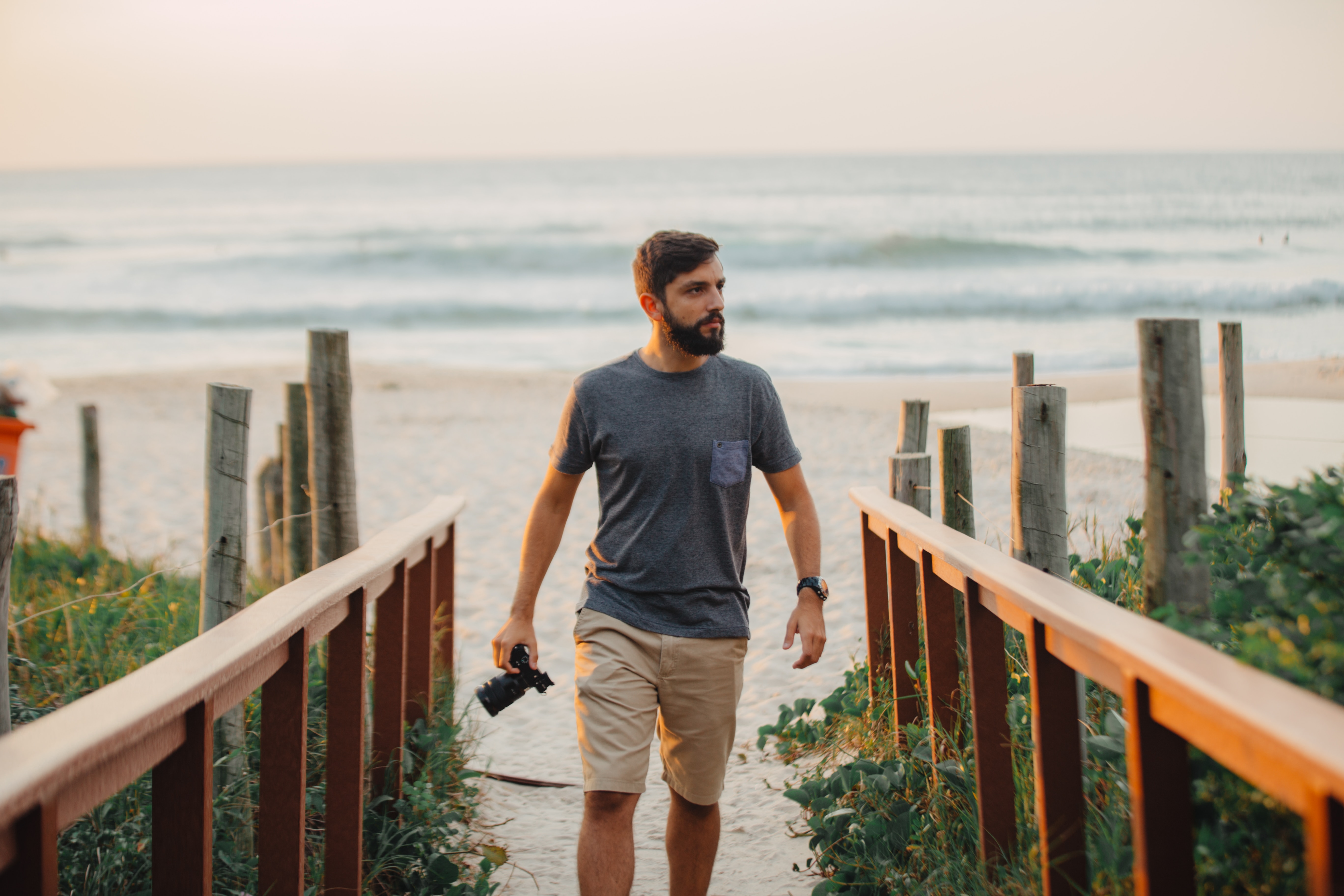 Trailer, A Man's Journey - S5202