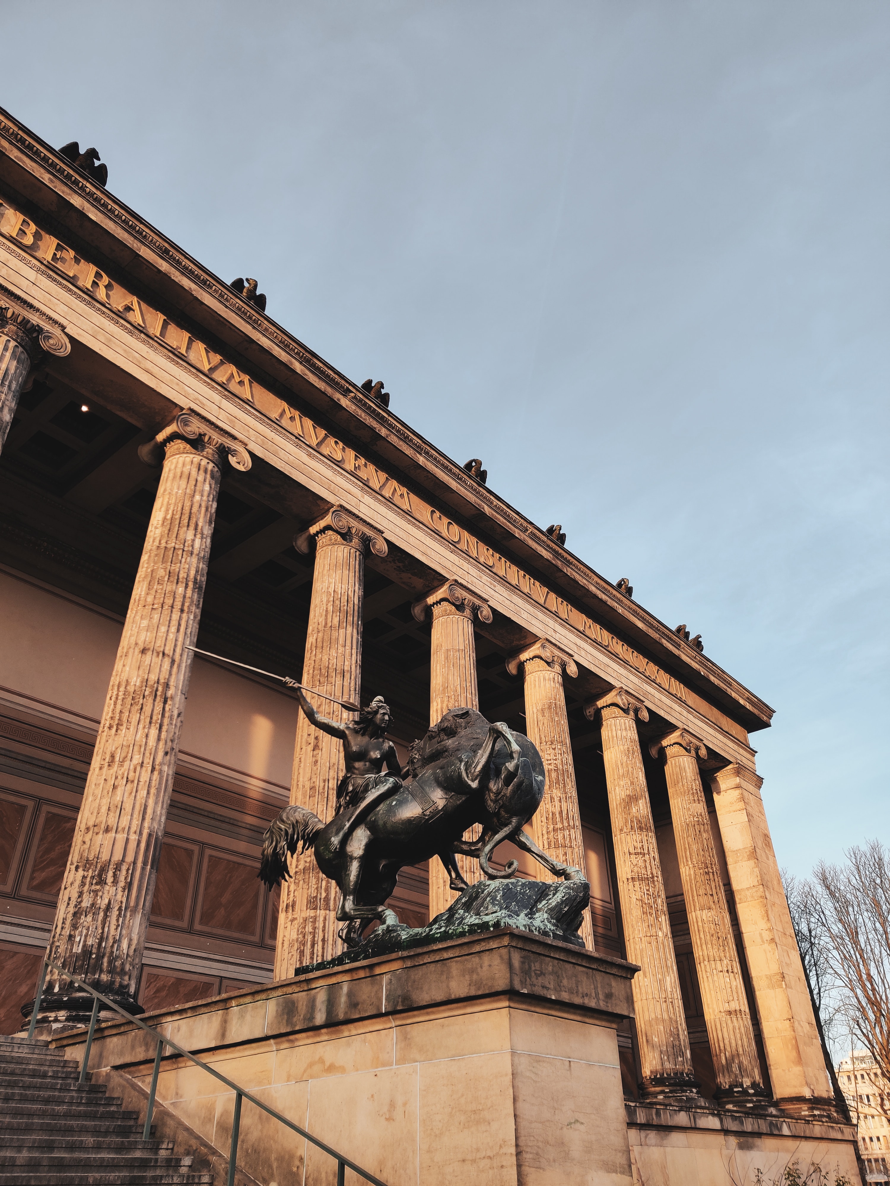 Tour of Berlin's Museums in Germany - S4284