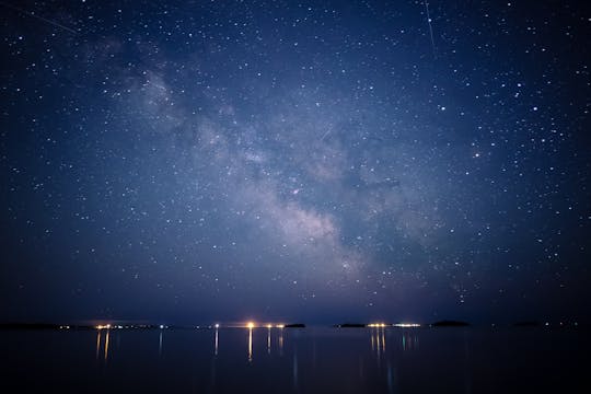 Sunsets Over the Ocean and Night Skie...