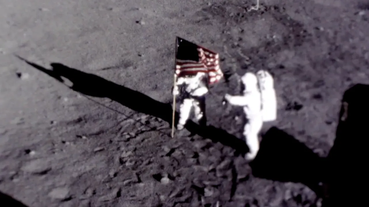 Moon Landing Quiz - S3611 - Trivia By Theme - Memory Lane TV