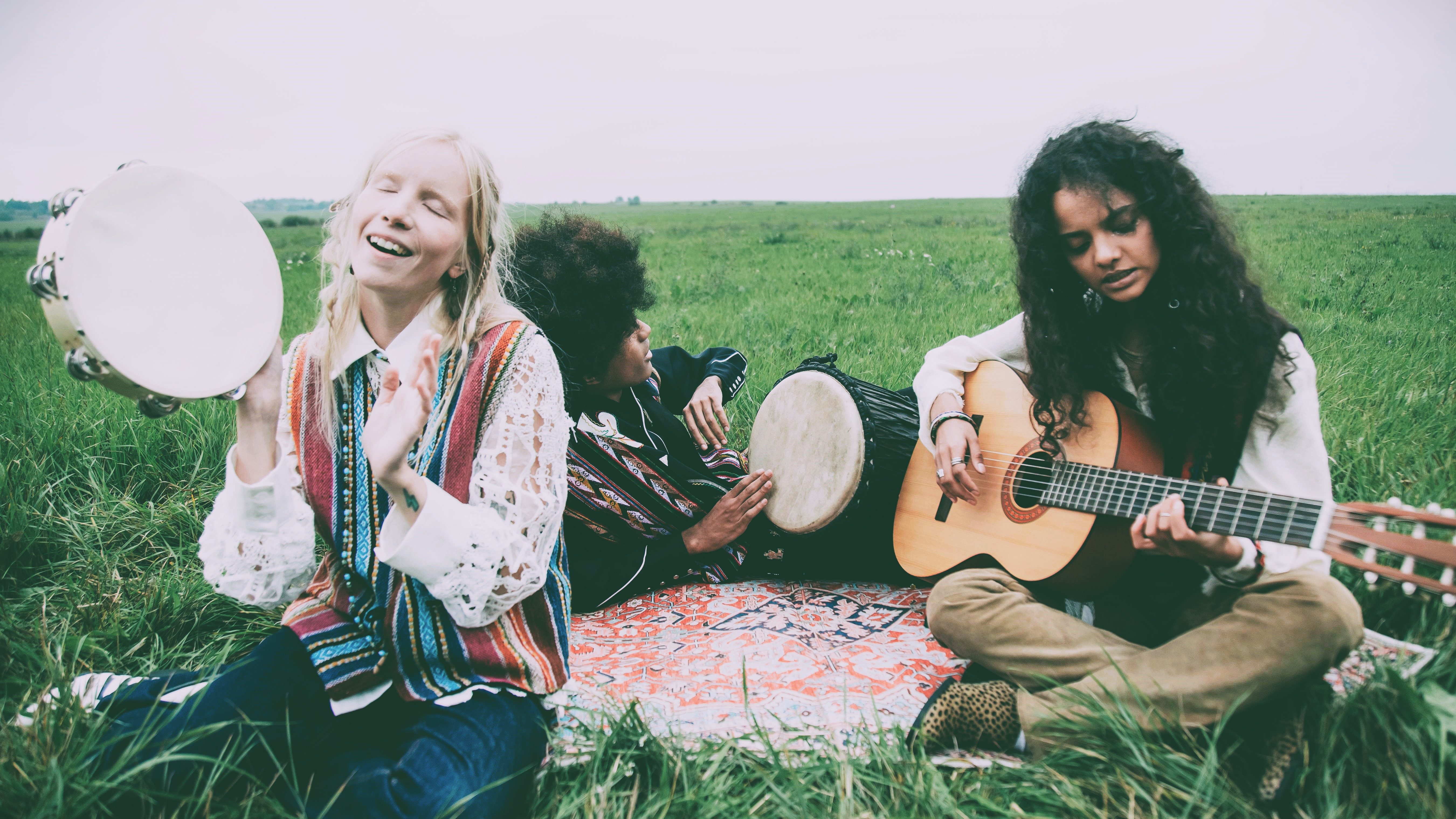 Woodstock Revival in Spanish - S111S 