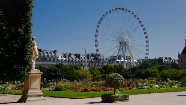 Paris, Tuileries Gardens in France - S4241 