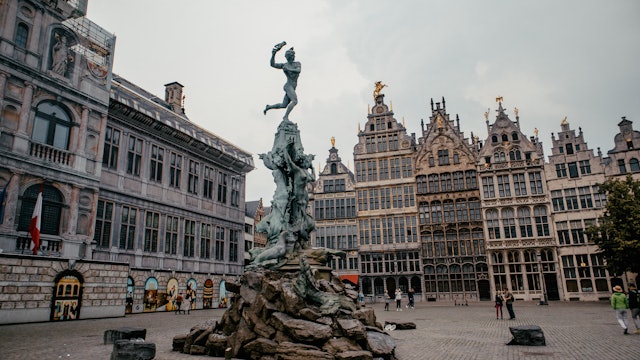 Exploring Antwerp in Belgium - S4106