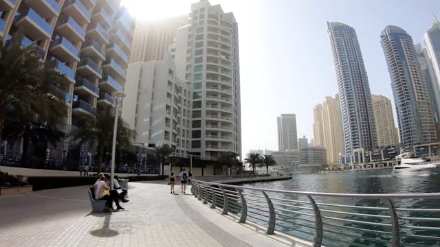 S4145 - Dubai Marina Waterfront To Ju...