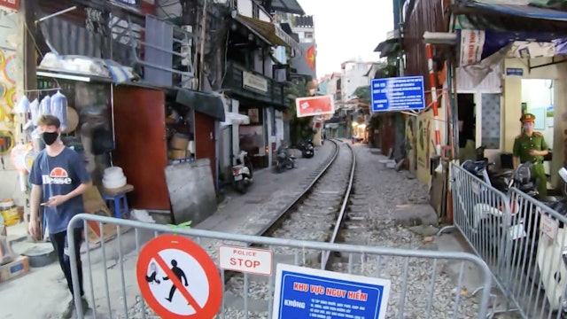 S4168 - Hanoi Old Quarter at Dusk - 🇻🇳 Vietnam - 4K Walking Tour
