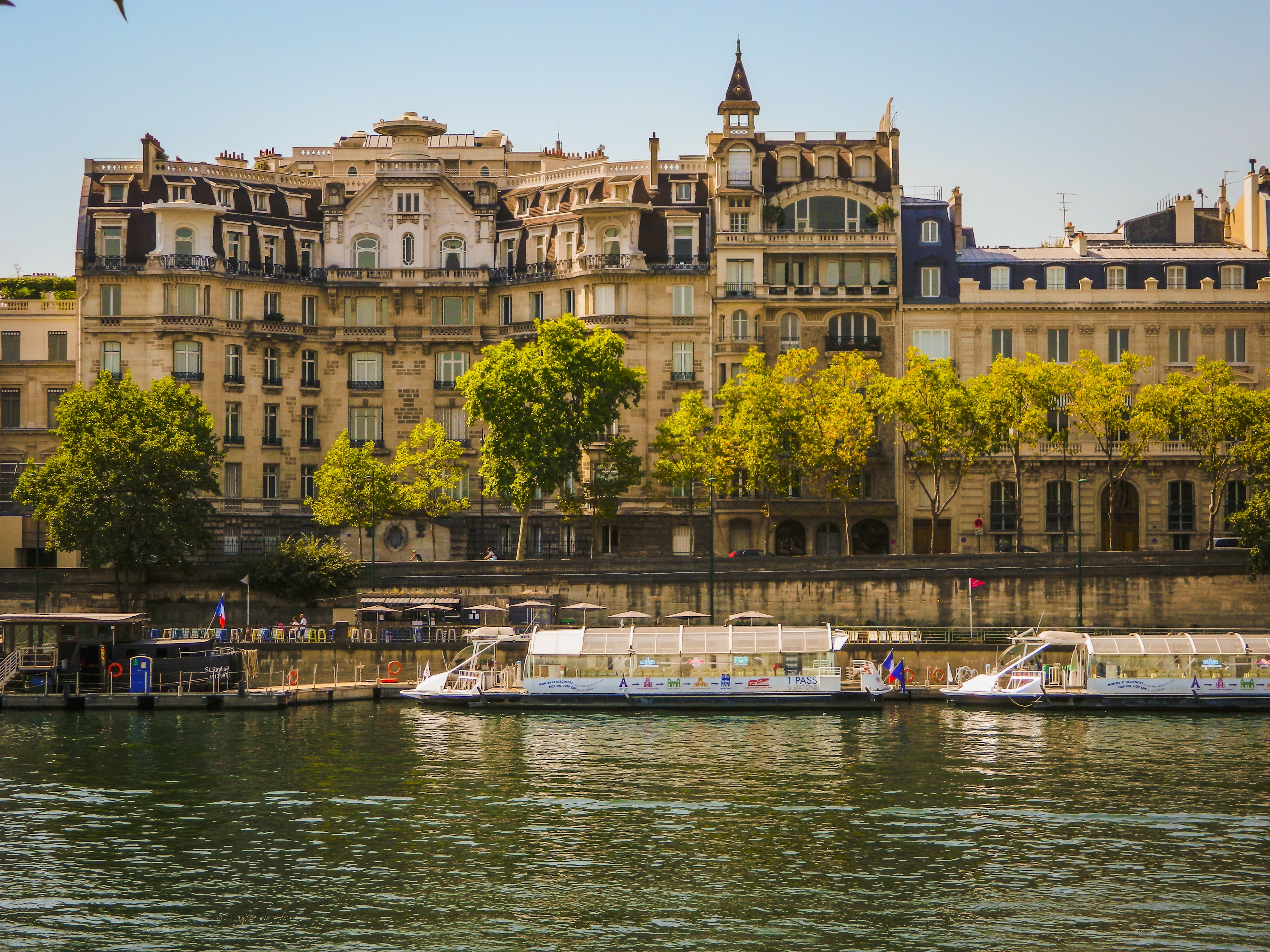 Seine River, Paris in France - S6035