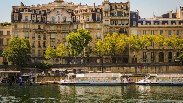 Seine River, Paris in France - S6035