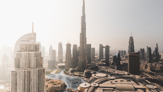 Dubai Burj Khalifa Fountain Show in U...