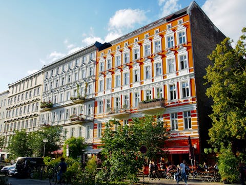 Walking Around Kreuzberg in Berlin, G...