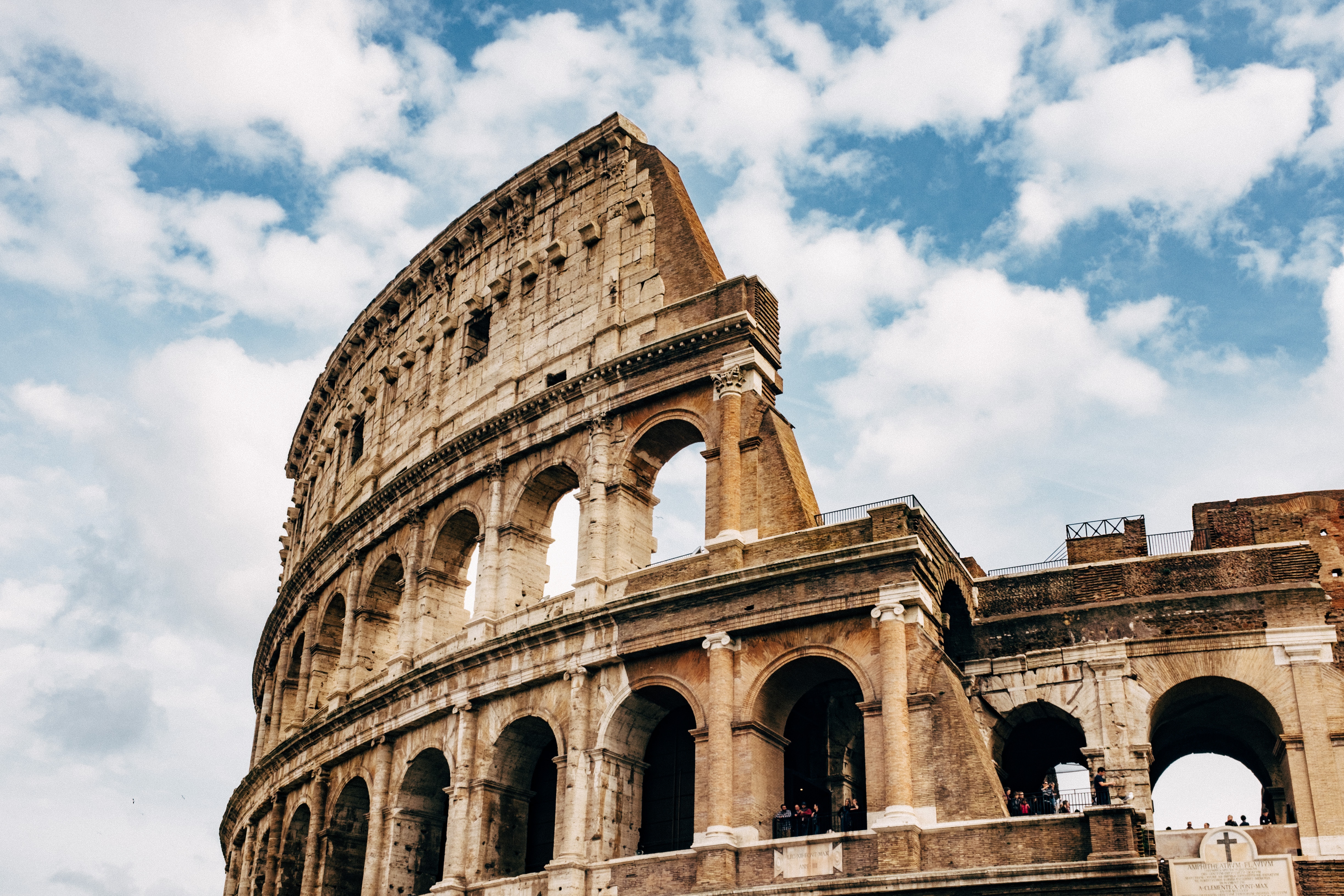 The Colosseum, Guided and Narrated Tour in Rome - S4275 