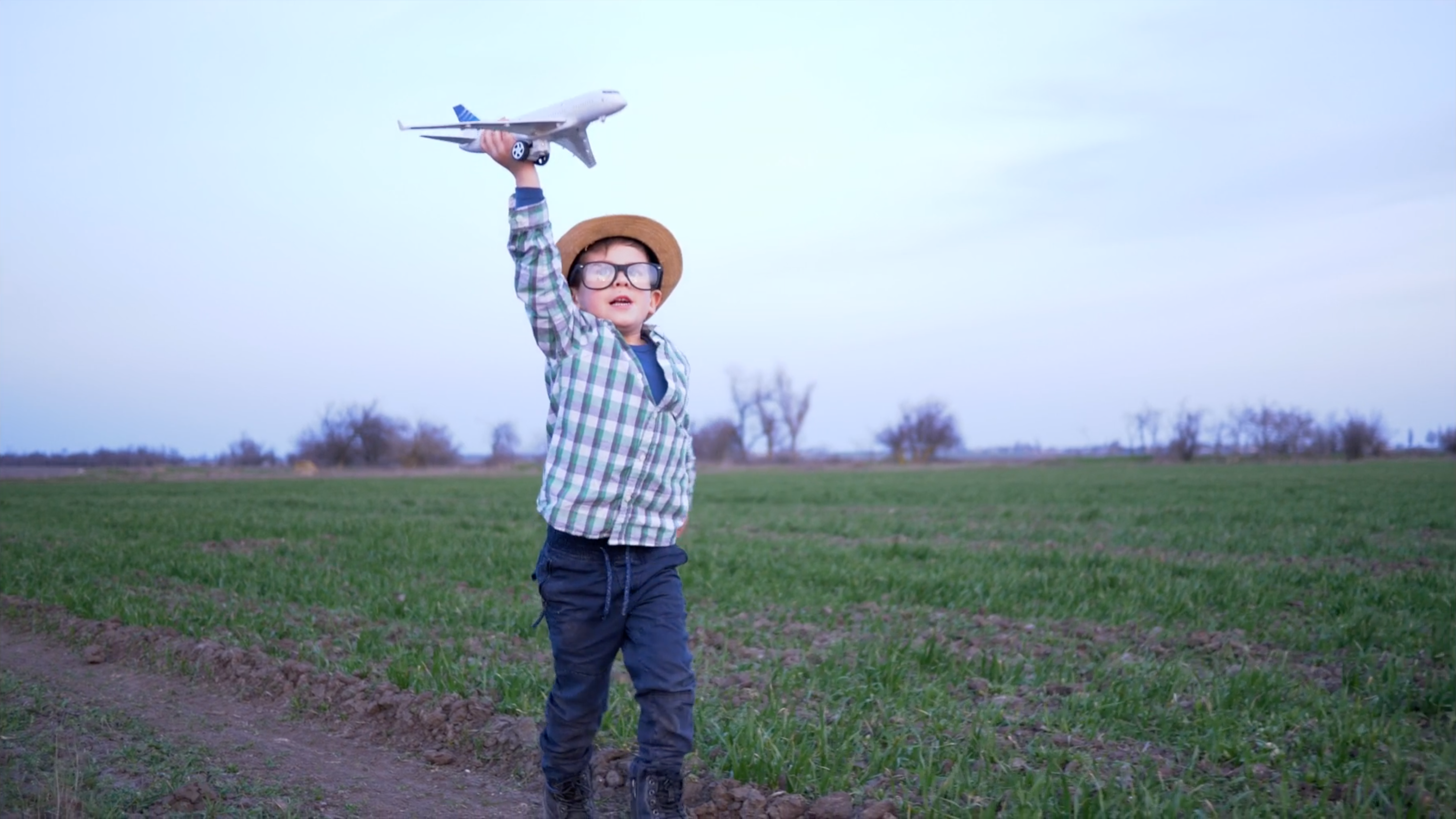 5pm - Sundowning "A Life of Memories" Reminisce & Relax!