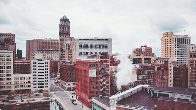 Tour of Detroit in Michigan - S6038