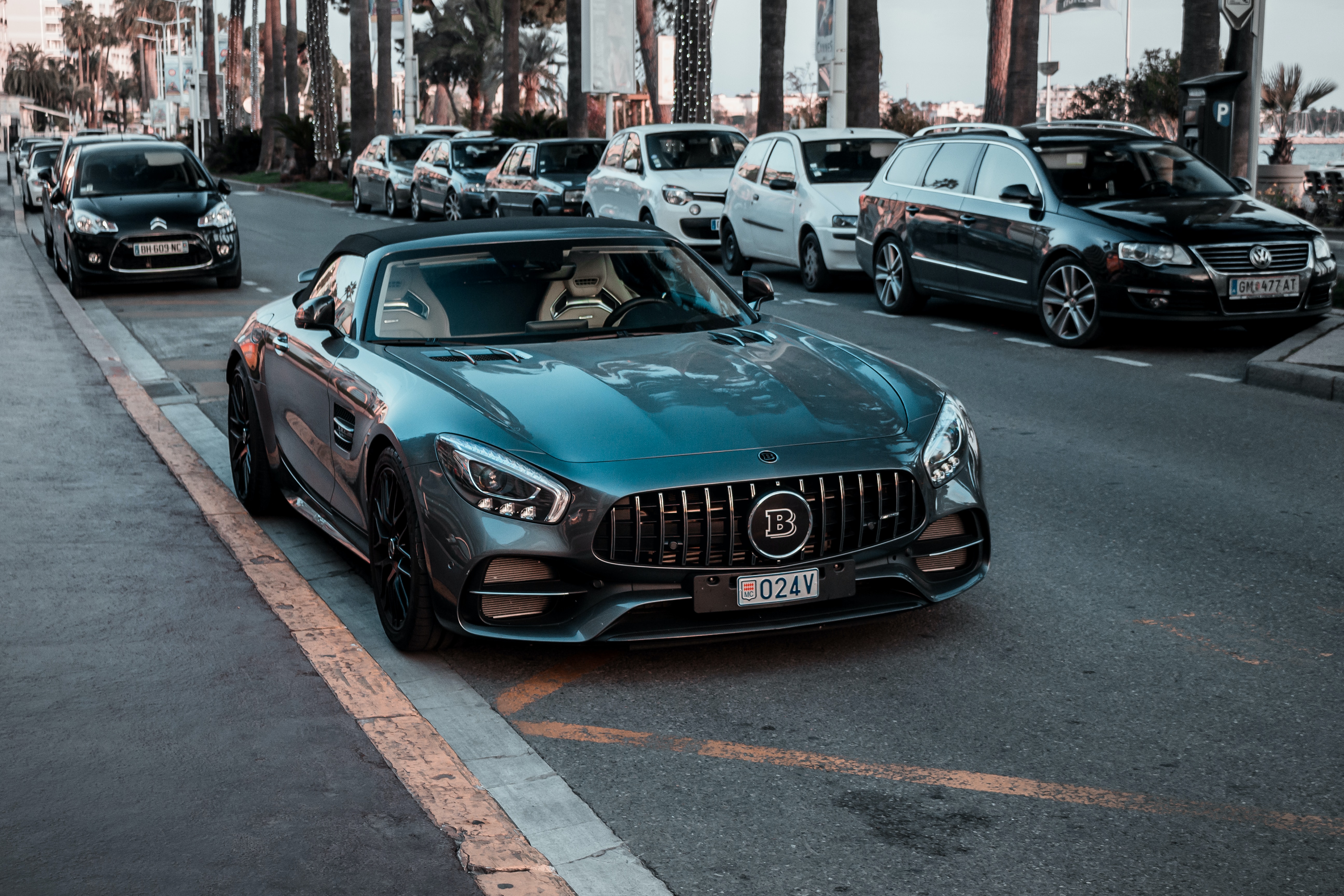 Scenic Drive From Cannes to Antibes in France - S4261