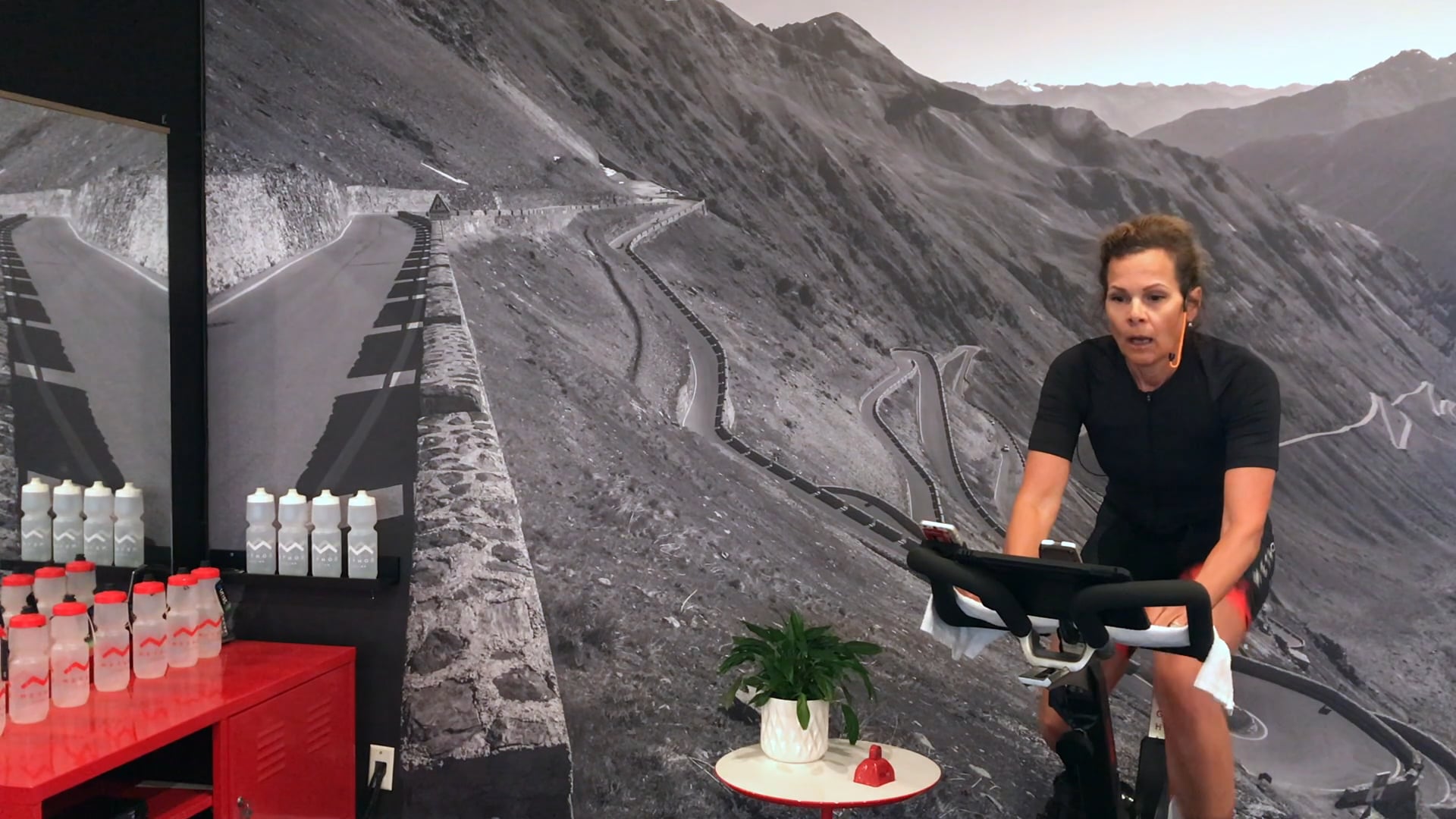 Tempo, Climbing, Speed and Anaerobic Power Finisher | Classic Ride with Vicki