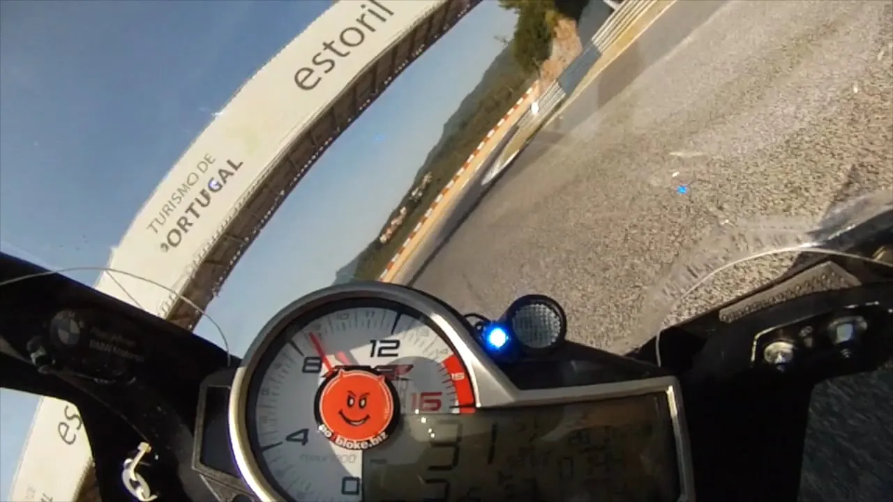 Estoril - 'How I ride' motorcycle circuit guide