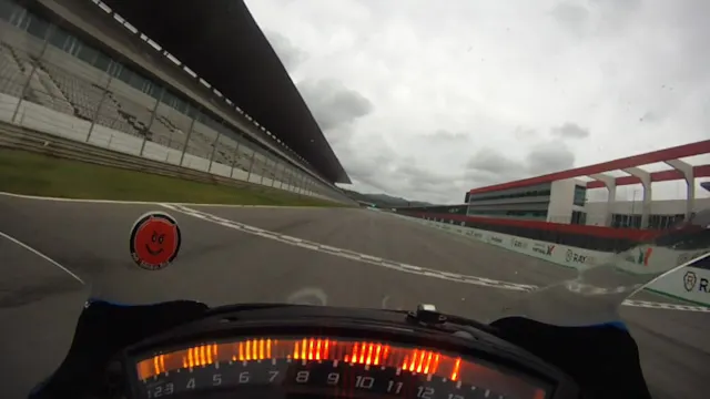 Portimao - 'How I ride' motorcycle circuit guide