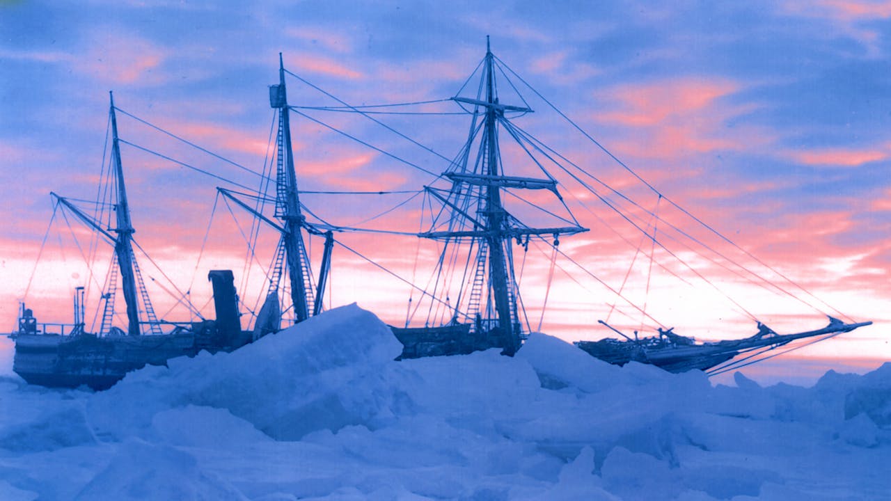South: Shackleton and the Endurance Expedition