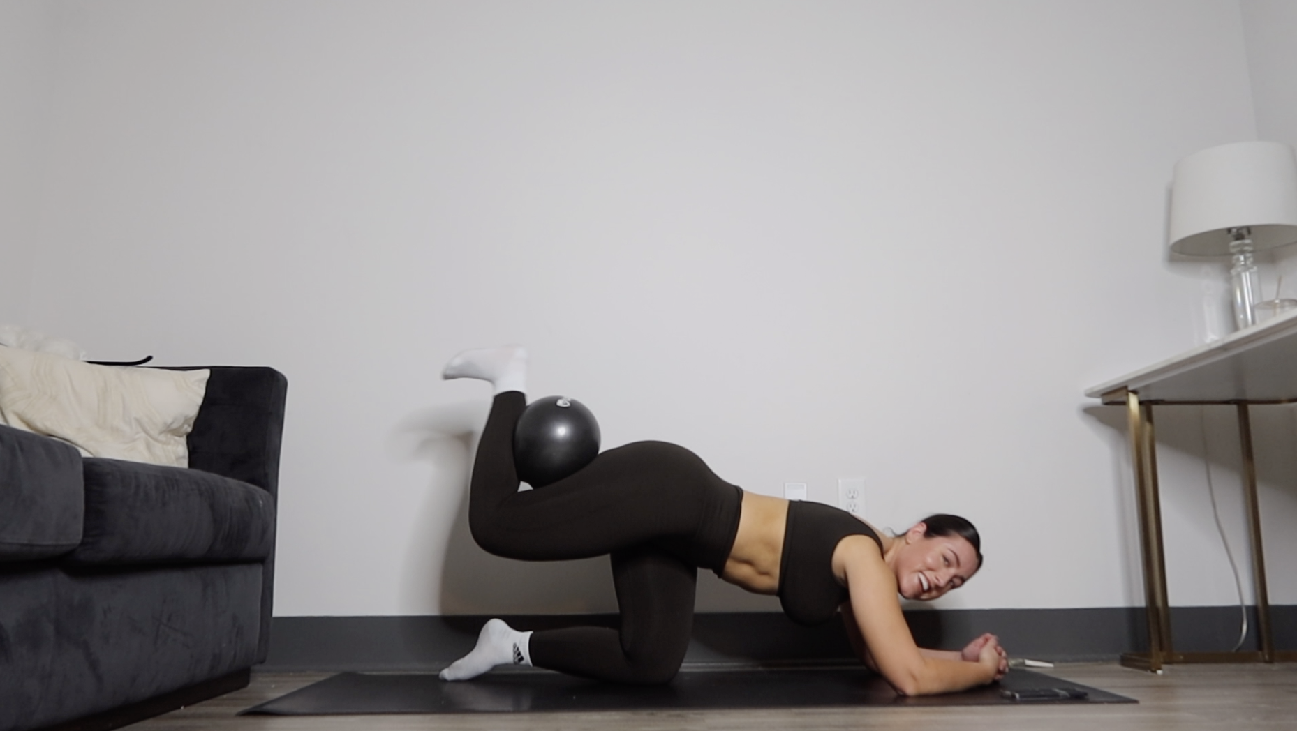 Mini Ball Butt & Abs Flow