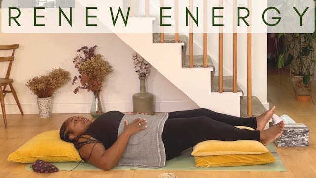 17 Min Restorative Yoga for Menopause with Paula