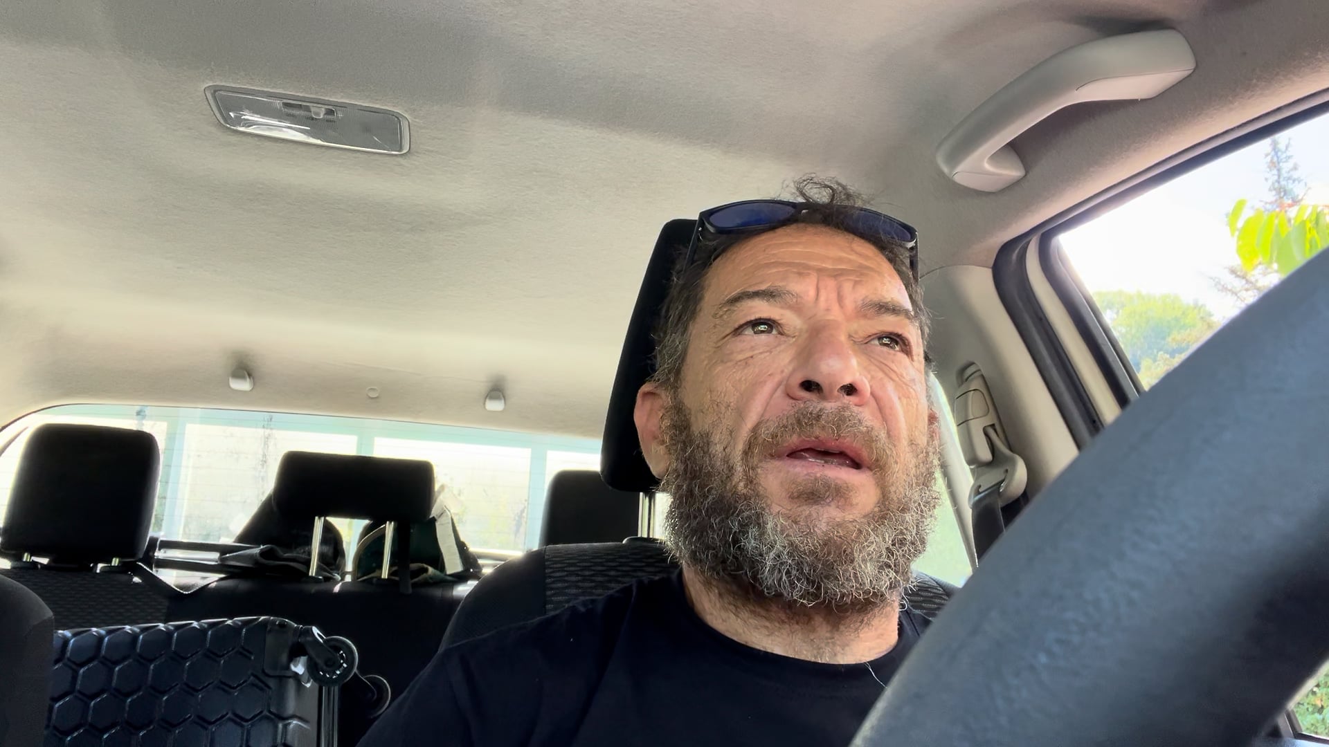 INSTRUCCIONES ALQUILER MOTO Y APARTAMENTO EN LOS ALPES