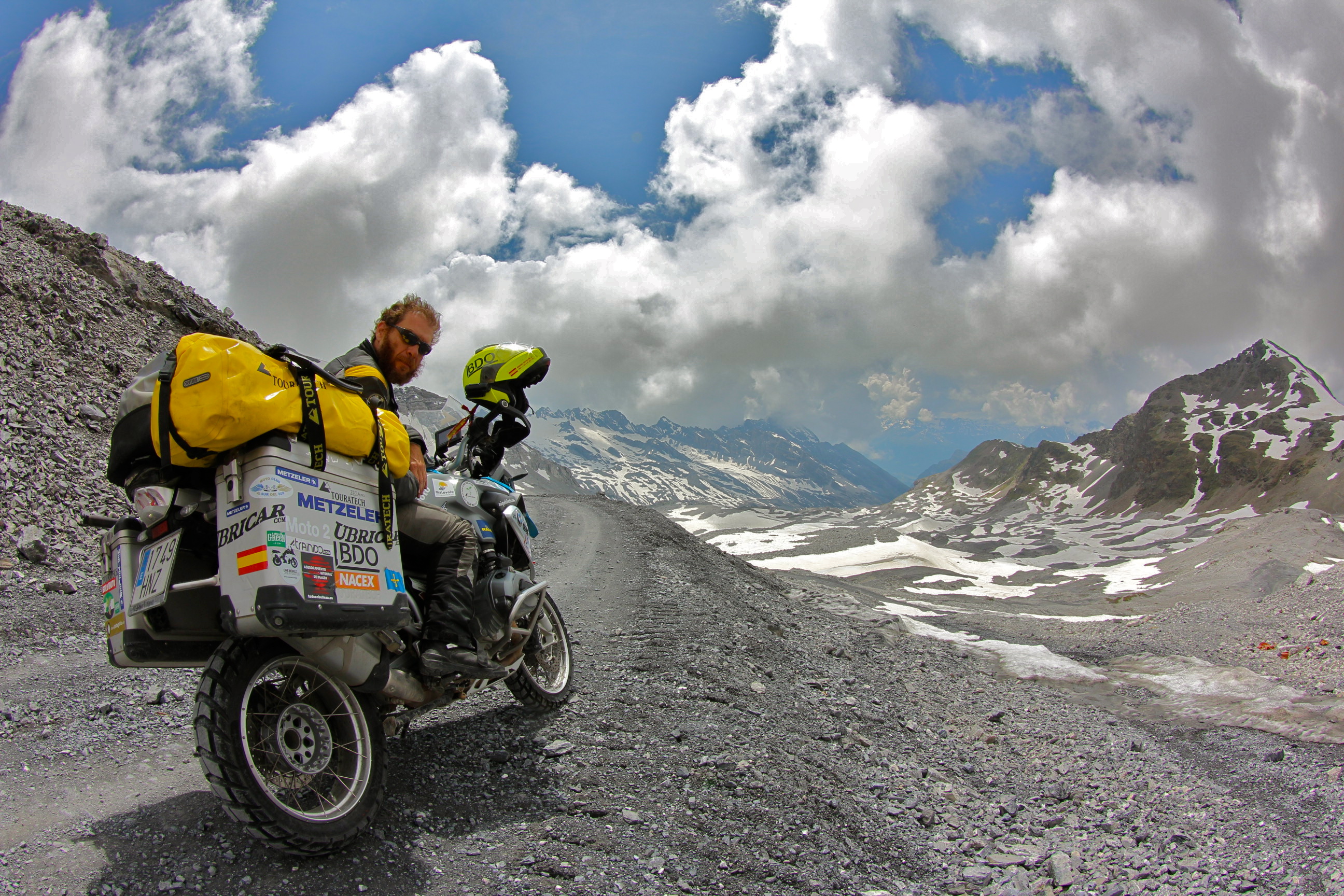 1. COMIENZA LA AVENTURA EN EUROPA