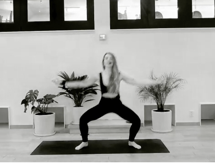 60 min Cheeky w/ Trilby