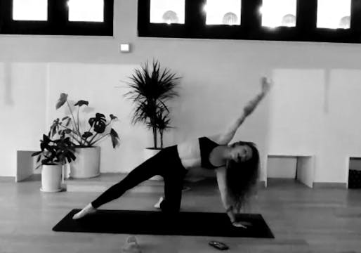 60 min Electric Core & Glute w/ Trilby