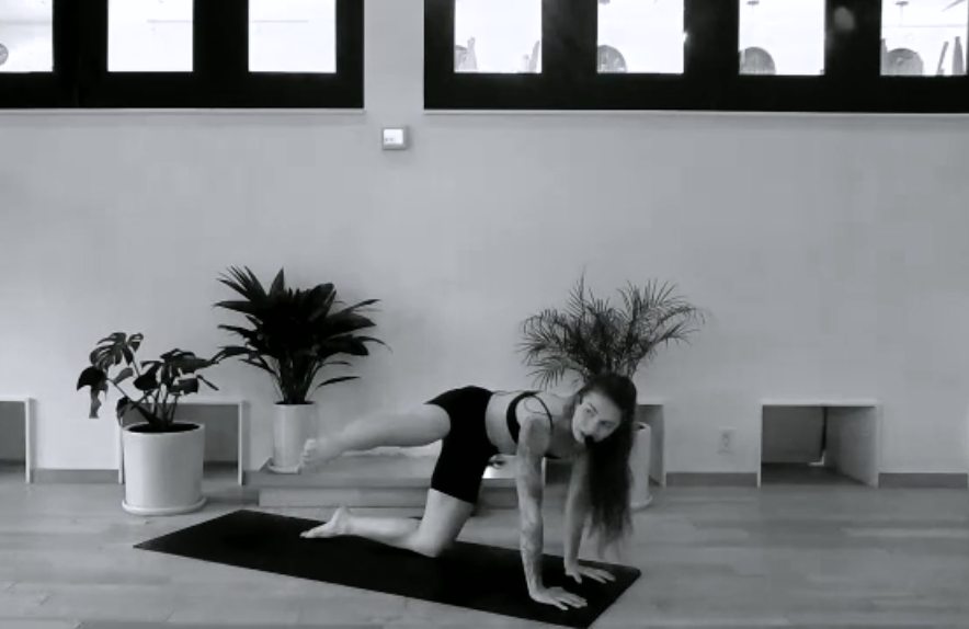 60 min Cheeky w/ Trilby