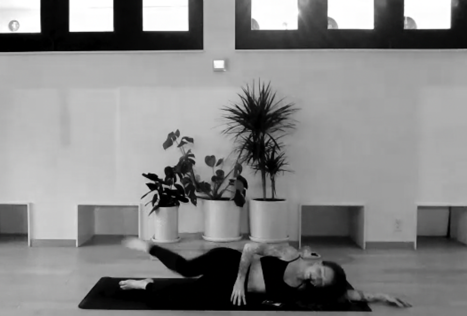 20 min Core & Glute Zing w/ Trilby