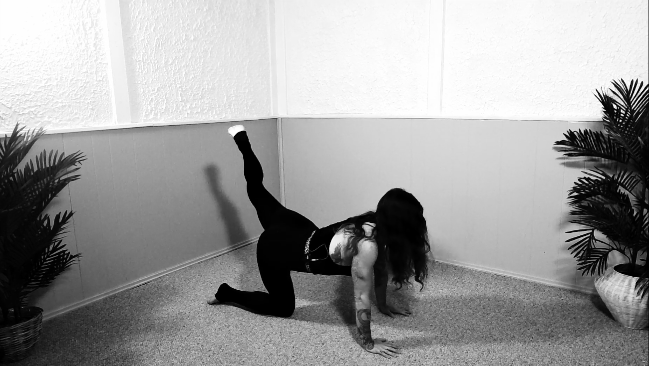 30 min Cheeky w/ Amber