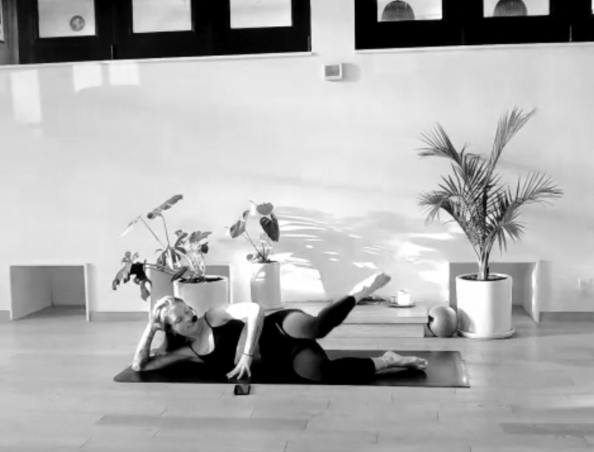 60 min Cheeky w/ Trilby