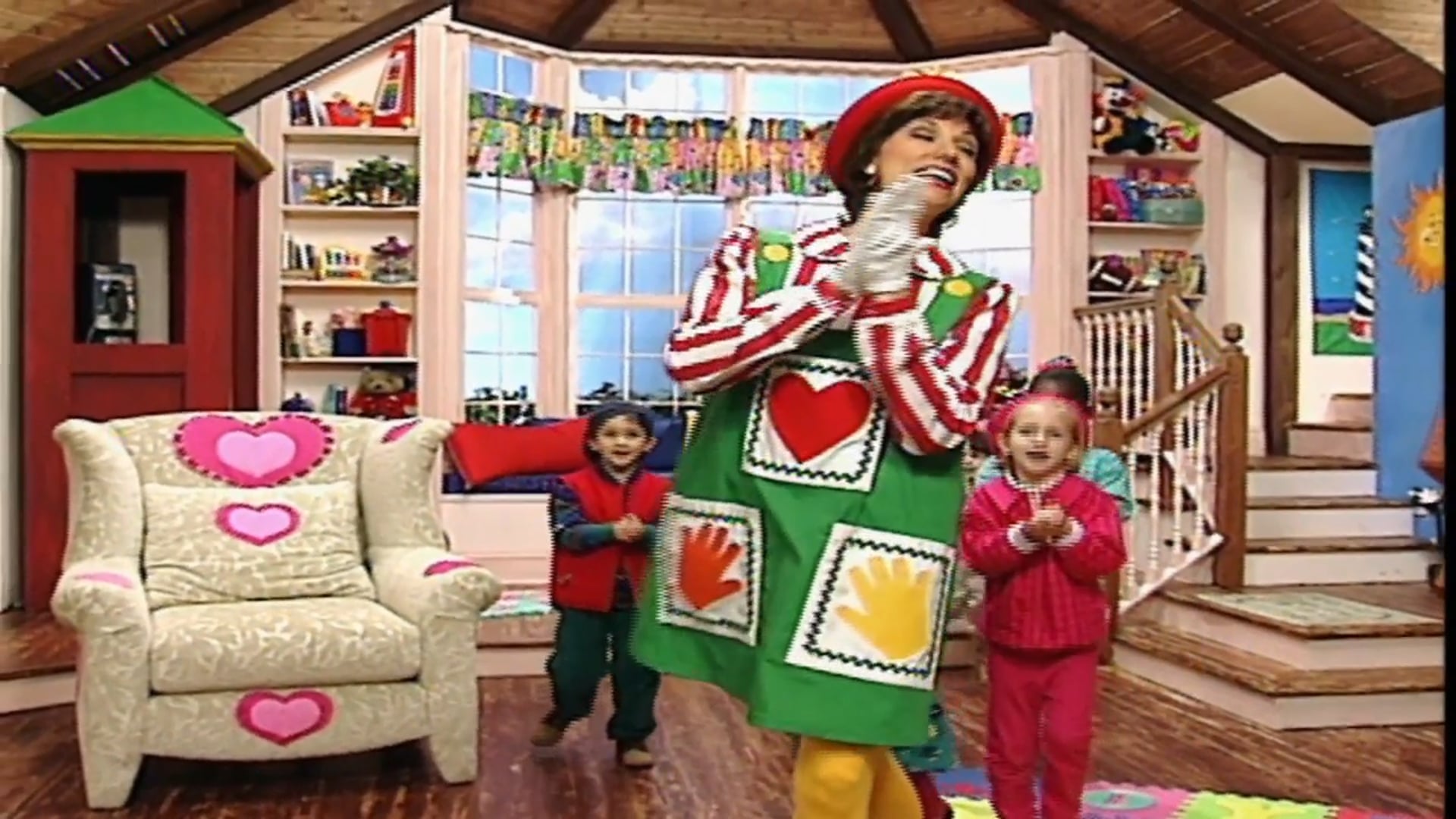 MPC_TREASURE CHEST SURPRISE HB