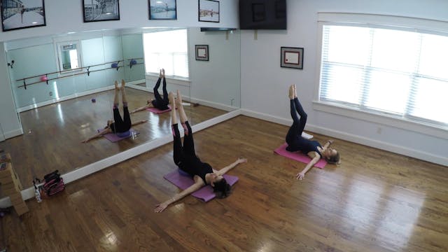 Core with Hips on Ball