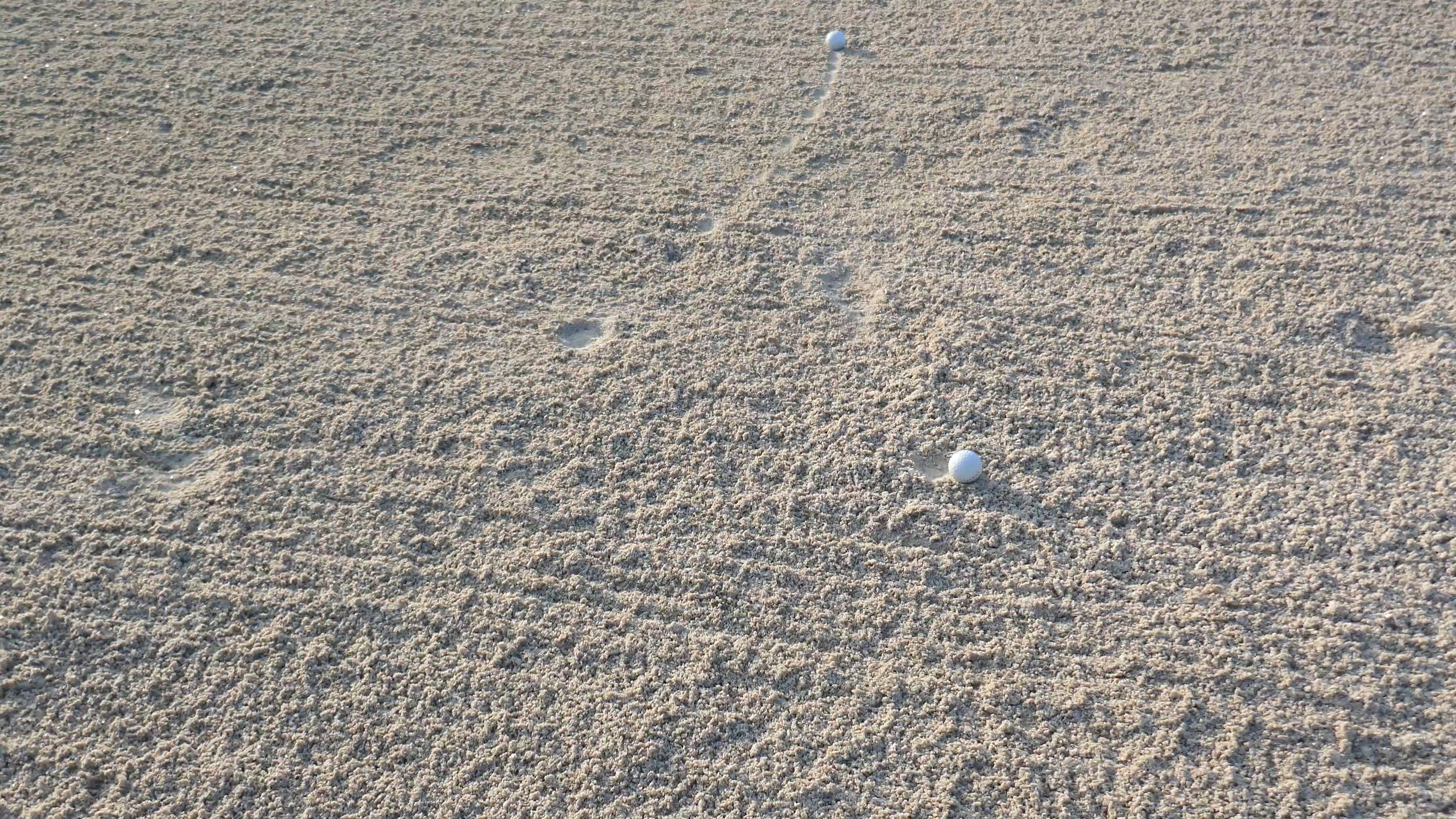 Fairway Bunker with 3 Balls