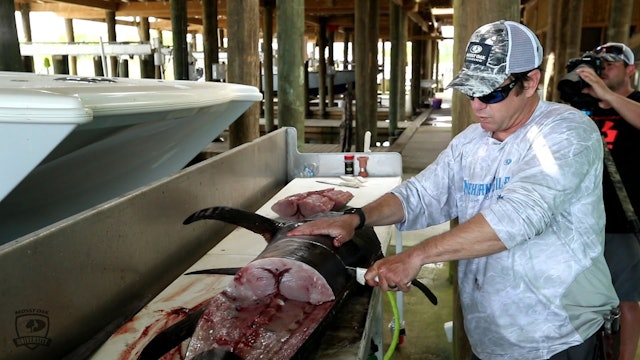 How to Clean a Swordfish