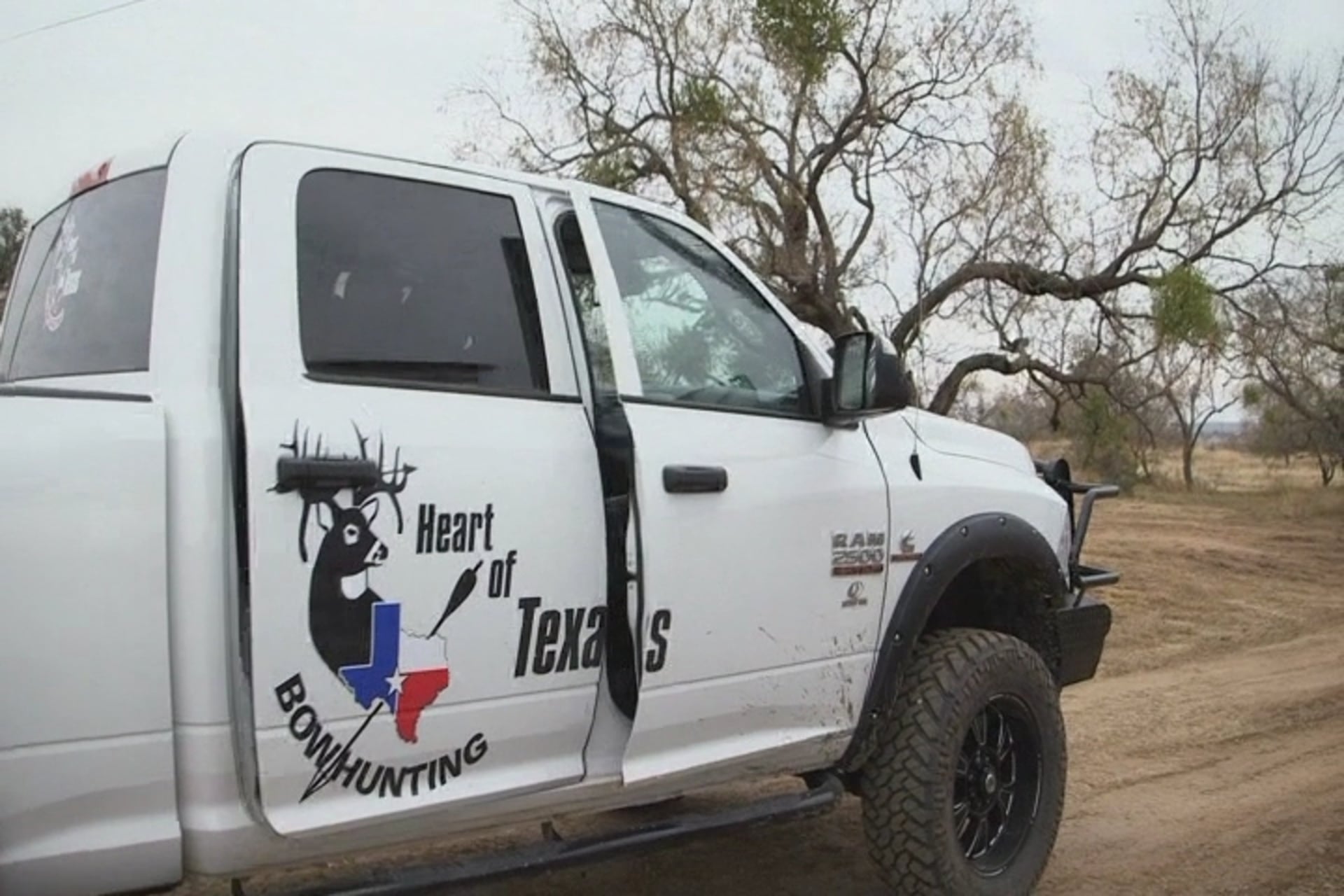 Mossy Oak Properties pt 1 • Whitetail in Tx