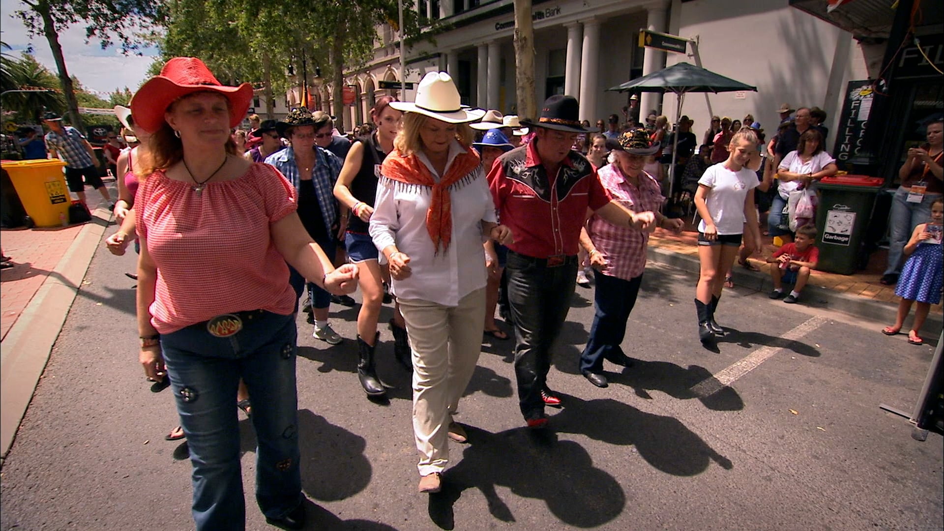 Lyndey Milan's Taste of Australia S1.E2 ∙ Armidale & Tamworth - NE Country